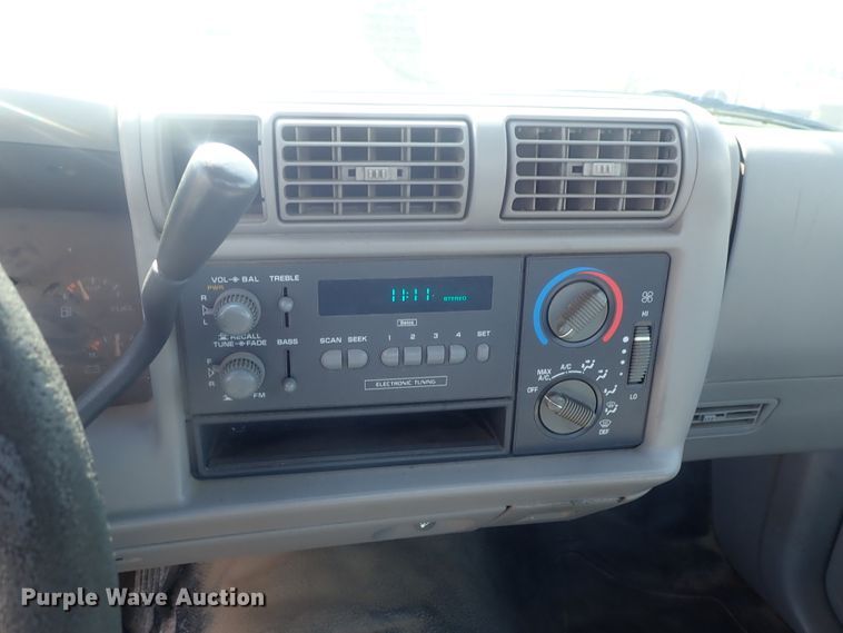 image for item DI4507 1997 Chevrolet S10  pickup truck