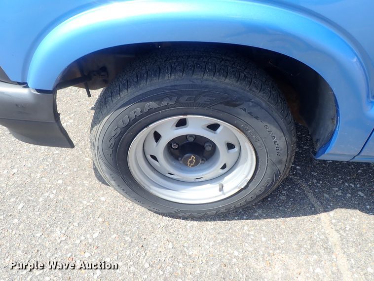 image for item DI4507 1997 Chevrolet S10  pickup truck