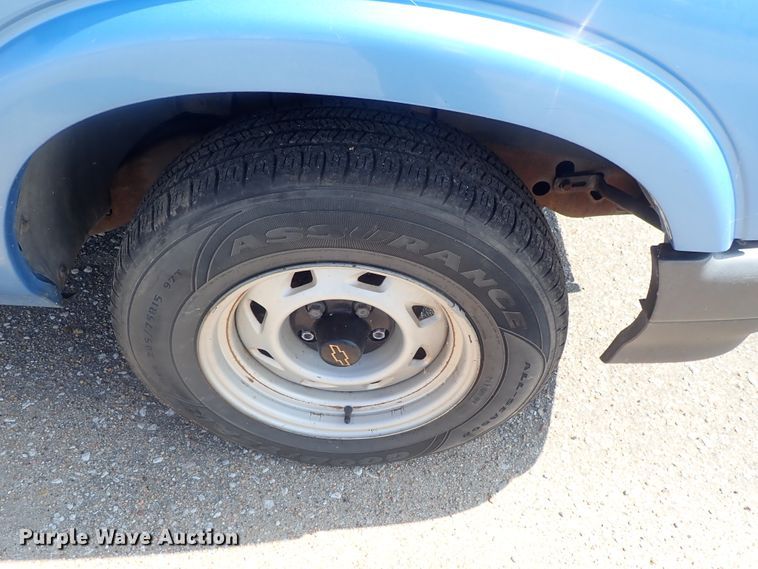 image for item DI4507 1997 Chevrolet S10  pickup truck