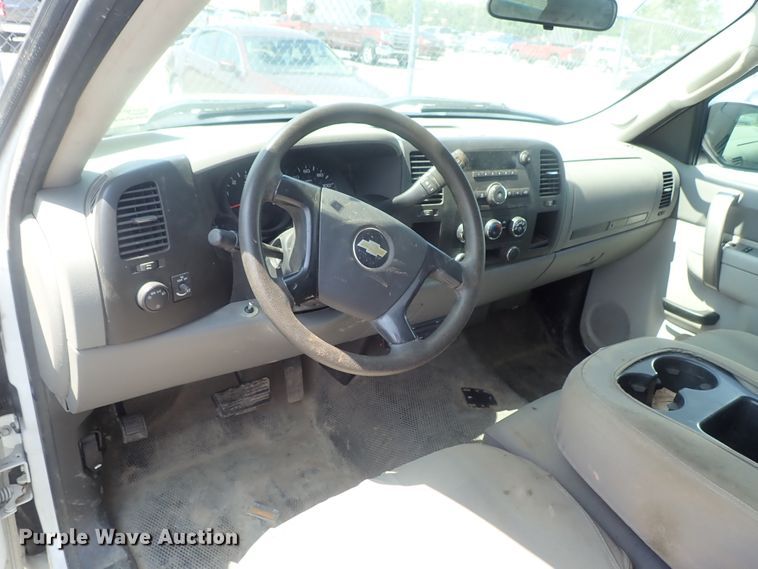 image for item DI4518 2011 Chevrolet Silverado 1500  Crew Cab pickup truck