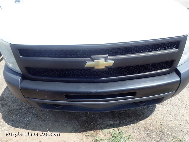 image for item DI4518 2011 Chevrolet Silverado 1500  Crew Cab pickup truck