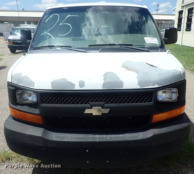 image for item DI4528 2011 Chevrolet Express 2500  van