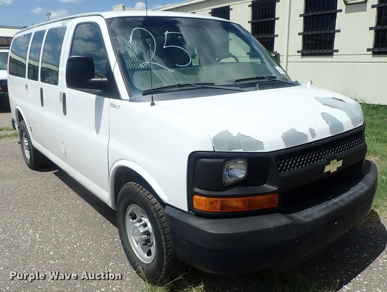 image for item DI4528 2011 Chevrolet Express 2500  van