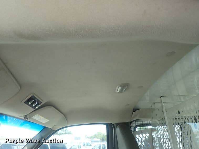 image for item DI4528 2011 Chevrolet Express 2500  van