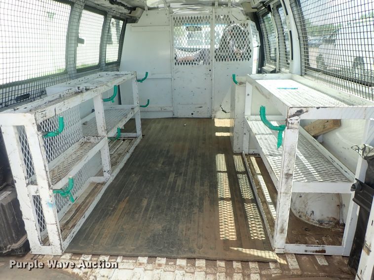 image for item DI4528 2011 Chevrolet Express 2500  van