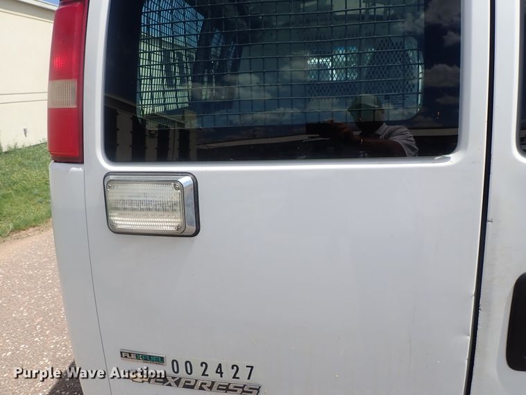 image for item DI4528 2011 Chevrolet Express 2500  van
