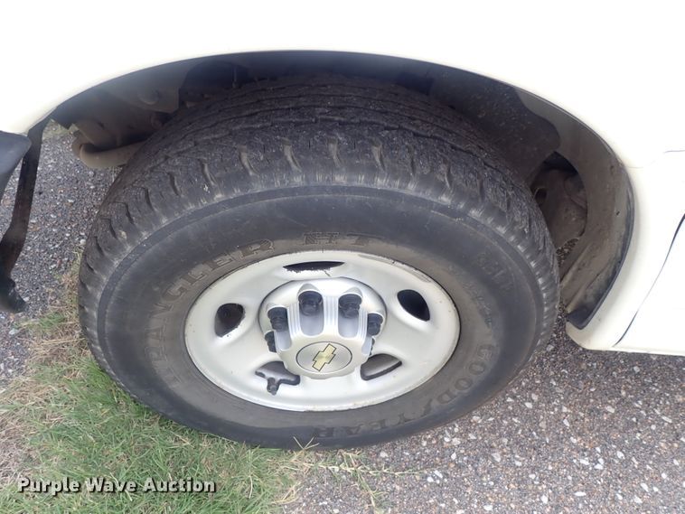 image for item DI4528 2011 Chevrolet Express 2500  van