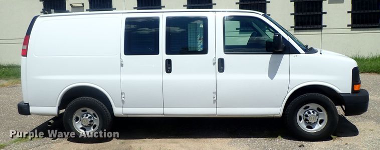 image for item DI4529 2014 Chevrolet Express 2500  van