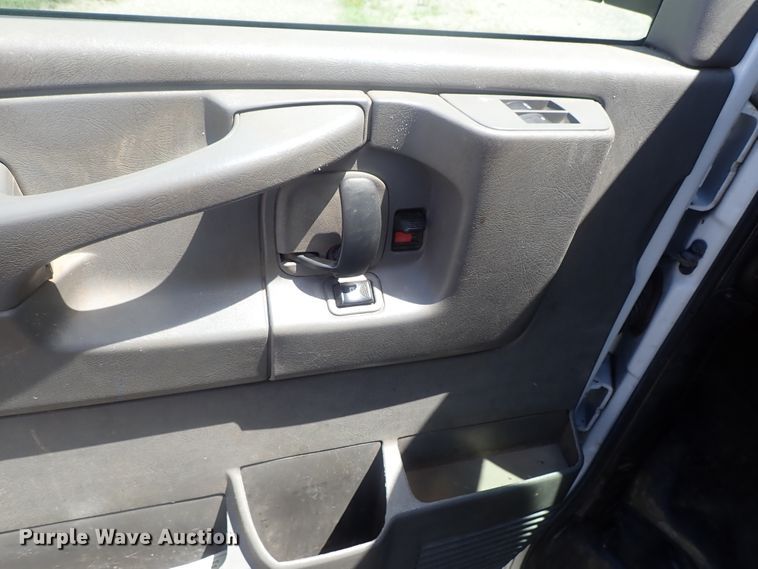 image for item DI4529 2014 Chevrolet Express 2500  van