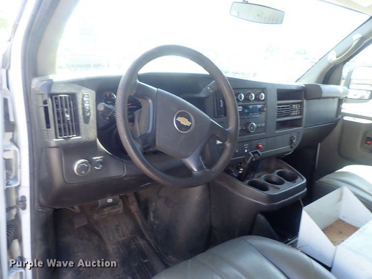 image for item DI4529 2014 Chevrolet Express 2500  van