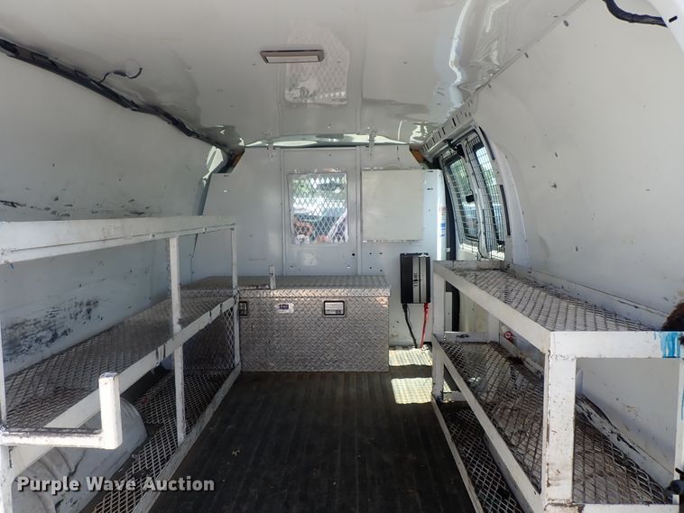 image for item DI4529 2014 Chevrolet Express 2500  van