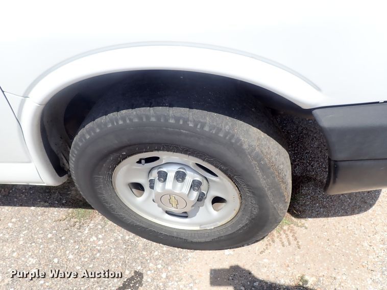 image for item DI4529 2014 Chevrolet Express 2500  van