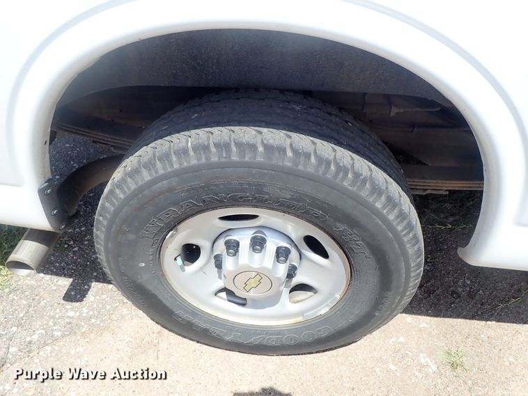 image for item DI4529 2014 Chevrolet Express 2500  van