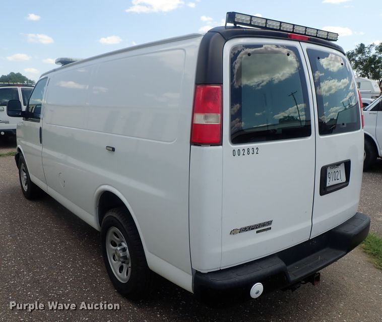 image for item DI4530 2014 Chevrolet Express 1500  van