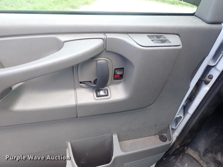 image for item DI4530 2014 Chevrolet Express 1500  van