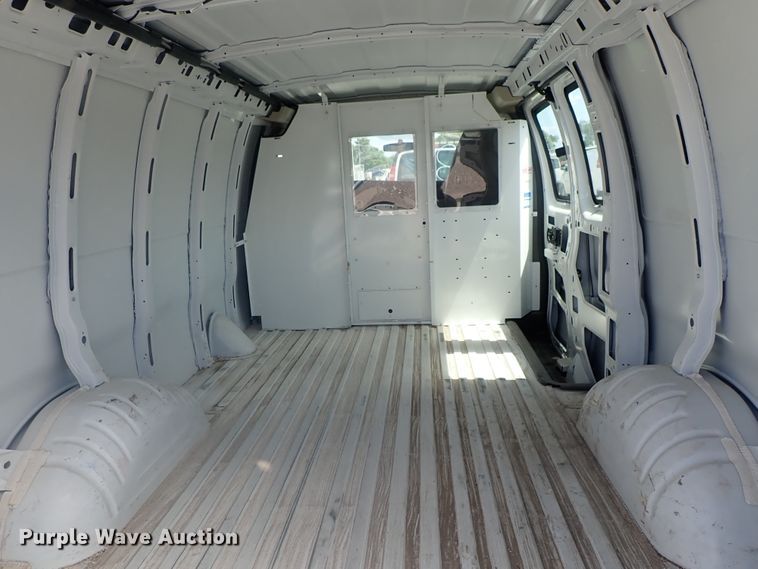 image for item DI4530 2014 Chevrolet Express 1500  van