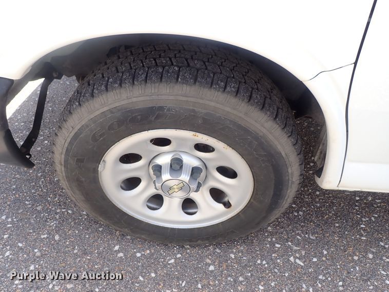 image for item DI4530 2014 Chevrolet Express 1500  van