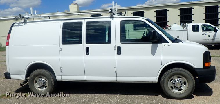 image for item DI4531 2012 Chevrolet Express 2500  van