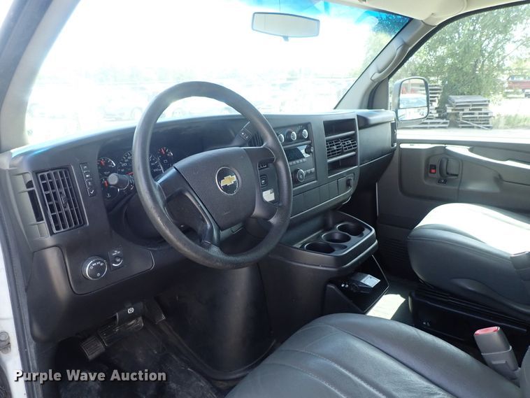 image for item DI4531 2012 Chevrolet Express 2500  van