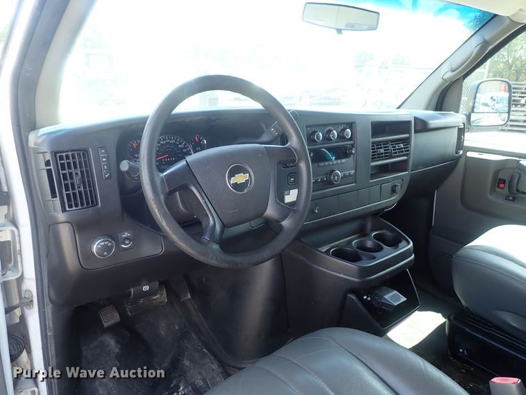 image for item DI4531 2012 Chevrolet Express 2500  van