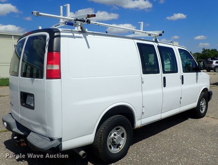 image for item DI4532 2007 Chevrolet Express 2500  van
