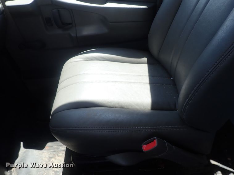 image for item DI4532 2007 Chevrolet Express 2500  van