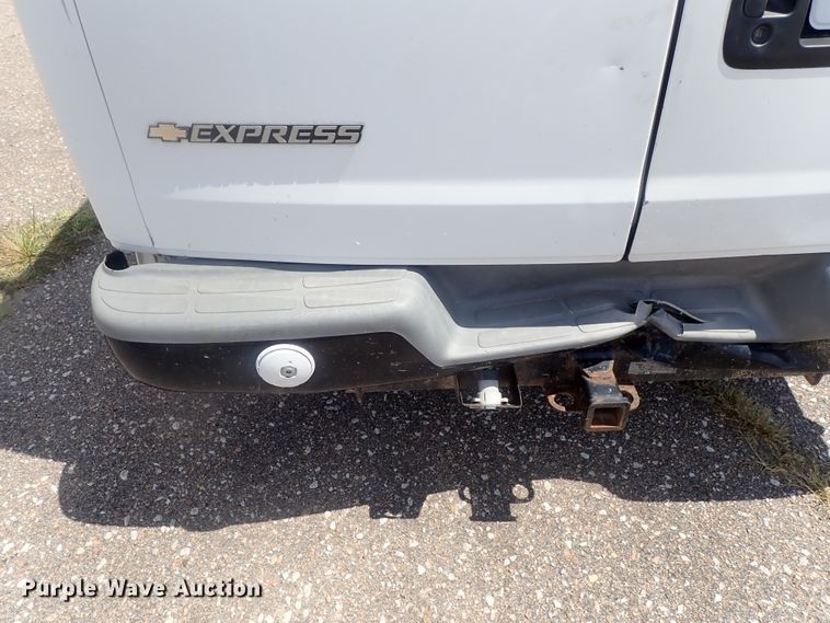 image for item DI4532 2007 Chevrolet Express 2500  van