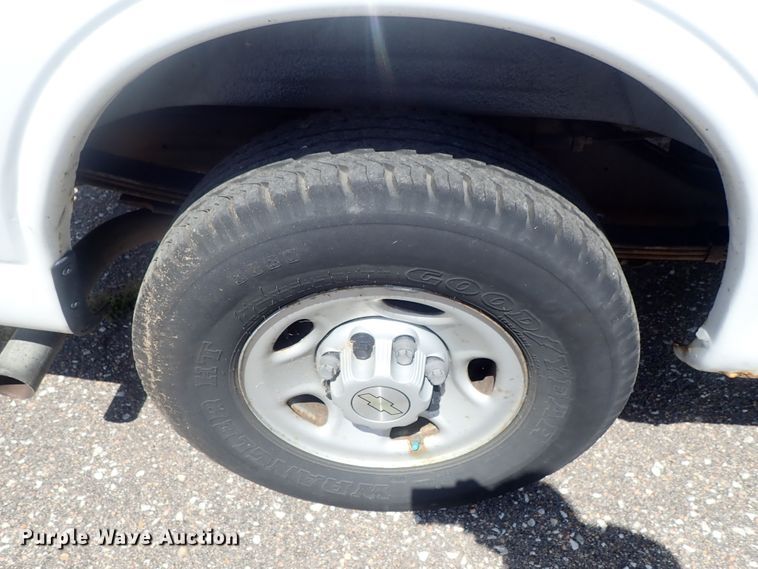 image for item DI4532 2007 Chevrolet Express 2500  van