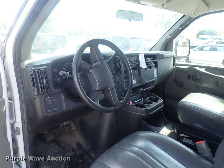image for item DI4534 2007 Chevrolet Express 2500  van