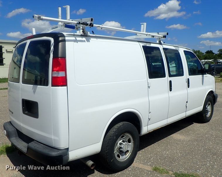 image for item DI4535 2007 Chevrolet Express 2500  van