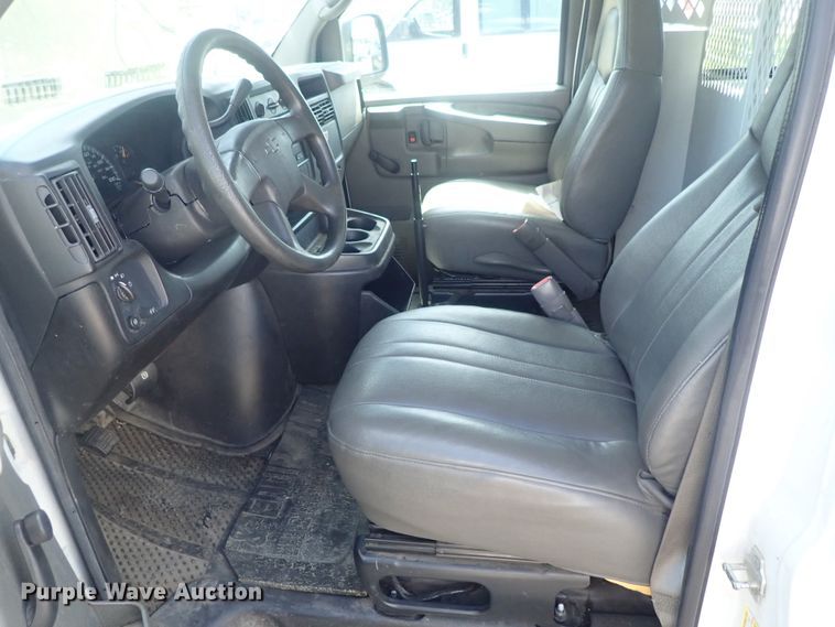 image for item DI4535 2007 Chevrolet Express 2500  van