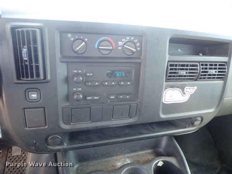 image for item DI4535 2007 Chevrolet Express 2500  van