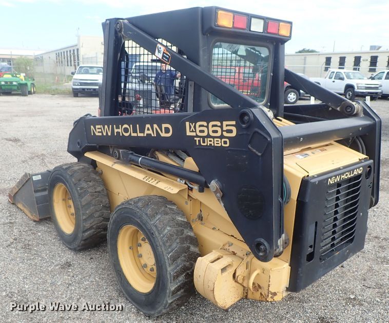 image for item DI4561 1999 New Holland LX665  skid steer loader