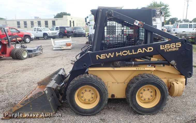 image for item DI4561 1999 New Holland LX665  skid steer loader