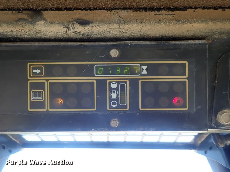 image for item DI4561 1999 New Holland LX665  skid steer loader