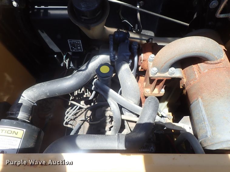 image for item DI4561 1999 New Holland LX665  skid steer loader