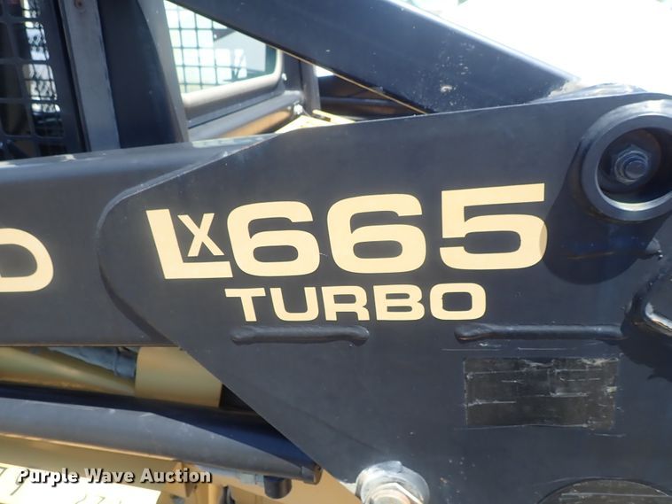 image for item DI4561 1999 New Holland LX665  skid steer loader