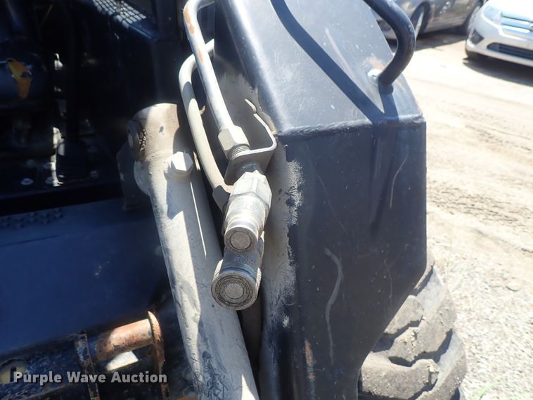 image for item DI4561 1999 New Holland LX665  skid steer loader