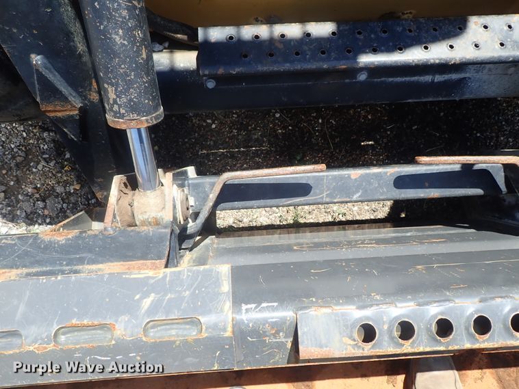 image for item DI4561 1999 New Holland LX665  skid steer loader