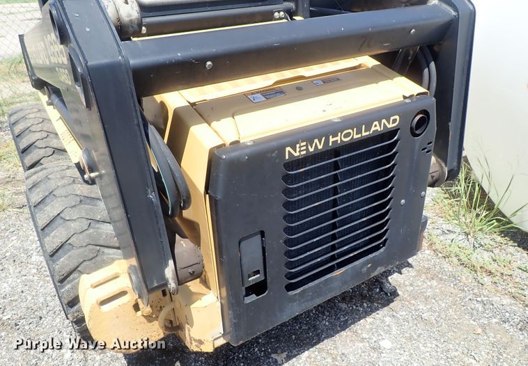 image for item DI4561 1999 New Holland LX665  skid steer loader