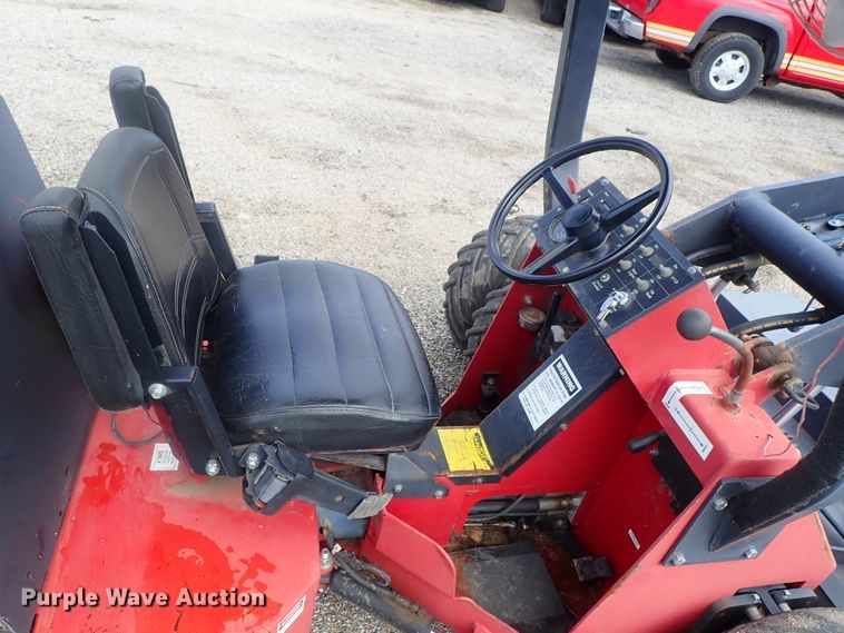 image for item DI4564 1999 Power Trac PT-1850 slope mower