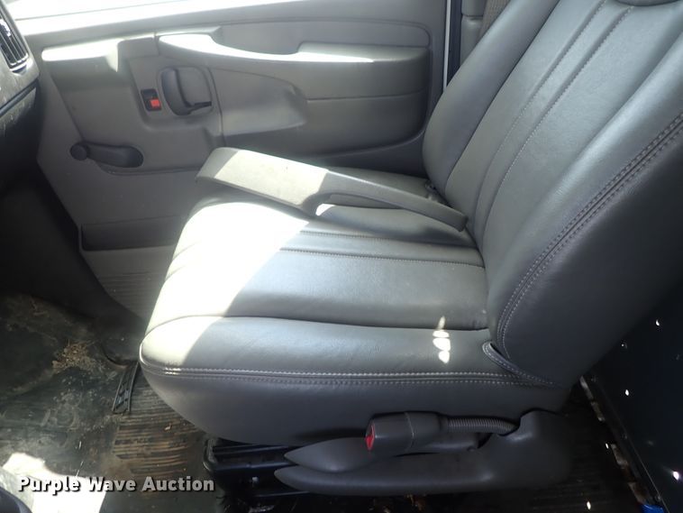 image for item DI4566 2009 Chevrolet Express 1500  van