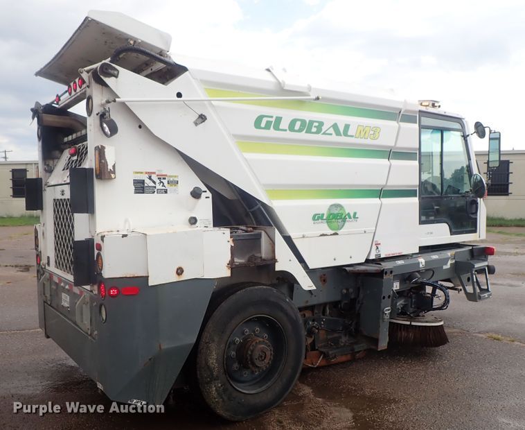 image for item DI4567 2015 Global M3  street sweeper