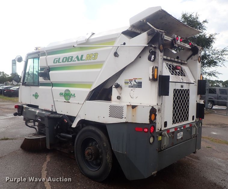 image for item DI4567 2015 Global M3  street sweeper