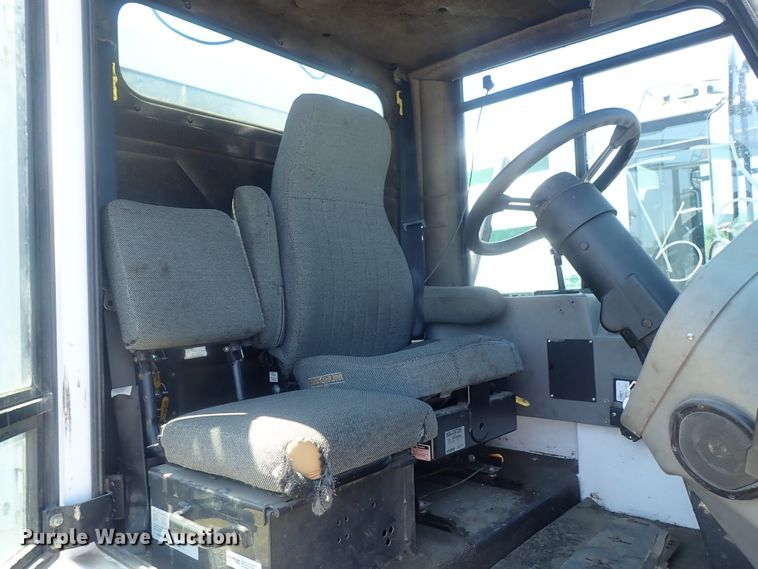 image for item DI4567 2015 Global M3  street sweeper