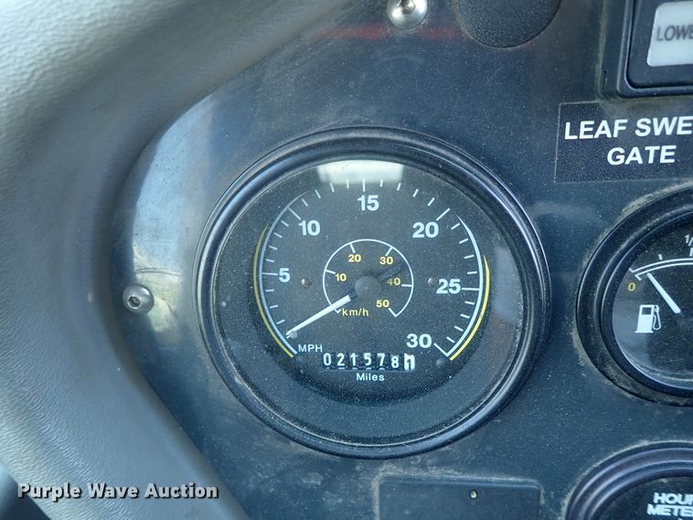 image for item DI4567 2015 Global M3  street sweeper