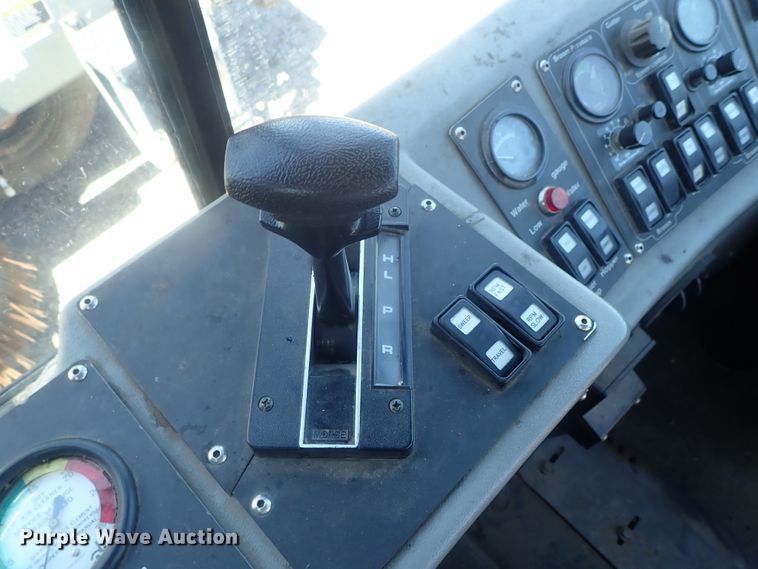 image for item DI4567 2015 Global M3  street sweeper