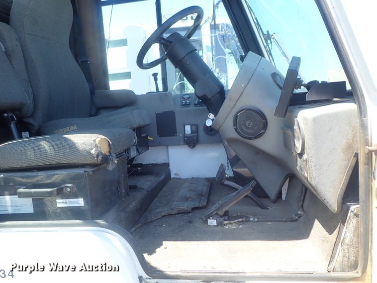 image for item DI4567 2015 Global M3  street sweeper