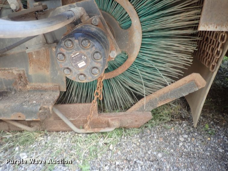 image for item DI4567 2015 Global M3  street sweeper