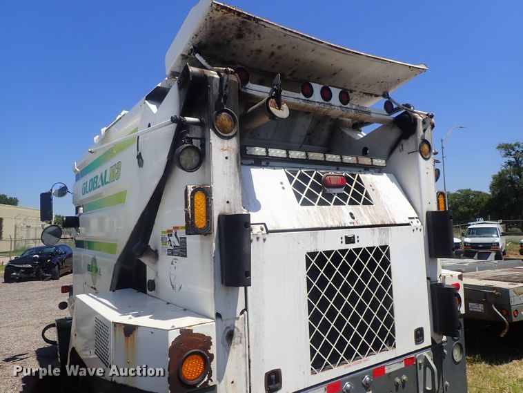 image for item DI4567 2015 Global M3  street sweeper